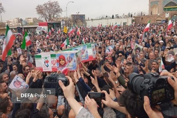 مادران و دختران شهدا، تاریخ را با غیرت خود رقم زدند