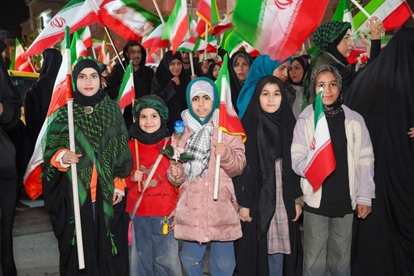 تصاویر/ میدان داری دهه نودی‌های شیراز در چهلمین شب