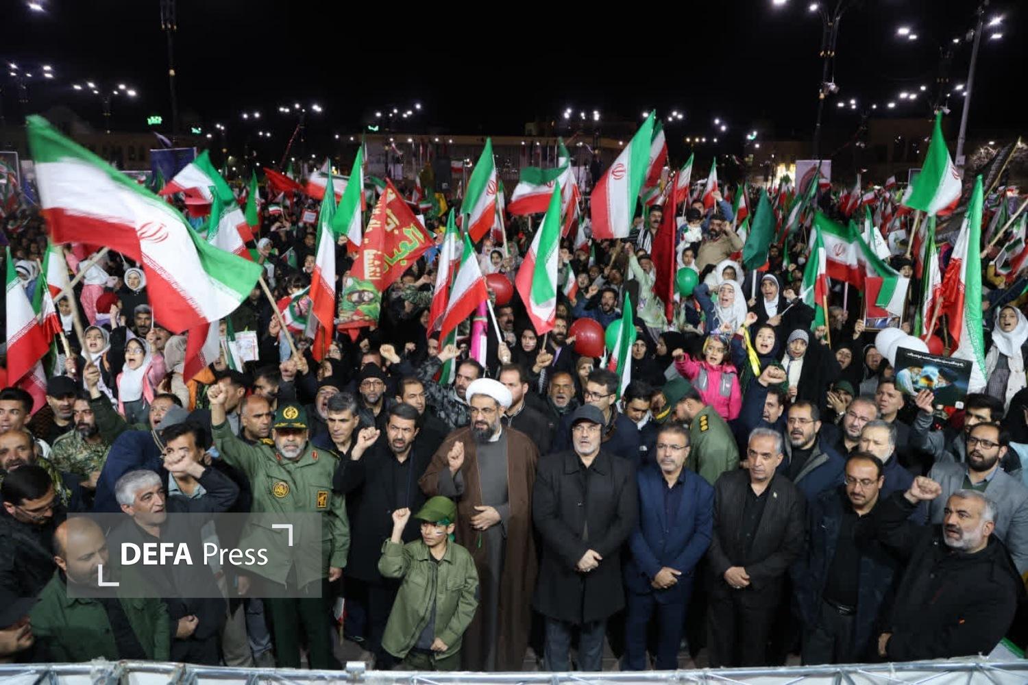 همدلی و حماسه مردم کشور در اربعین شهادت رهبر انقلاب اسلامی+ فیلم و تصاویر همدلی و حماسه مردم کشور در اربعین شهادت رهبر انقلاب اسلامی+ فیلم و تصاویر