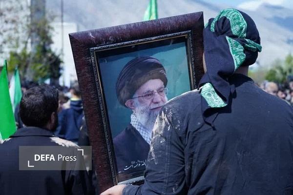 آئین گل‌مالی مردم خرم‌آباد در اربعین قائد شهید+ عکس