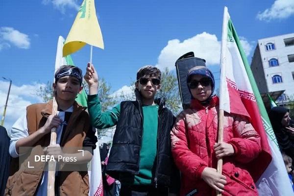 آئین گل‌مالی مردم خرم‌آباد در اربعین قائد شهید+ عکس