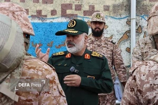فرمانده نیروی زمینی سپاه: ایران را زندان و باتلاق متجاوزان می‌کنیم