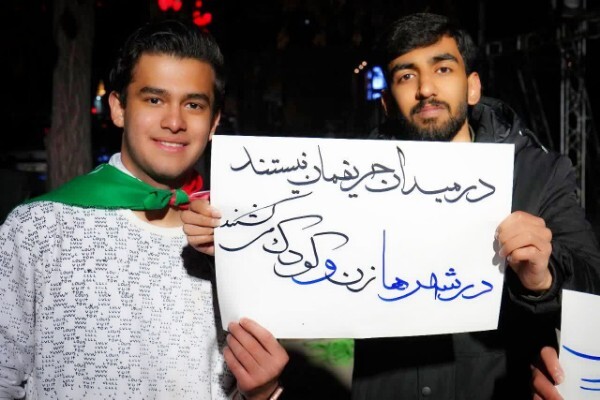 تصاویر/ جوانان زنجانی در عزای قائد امت