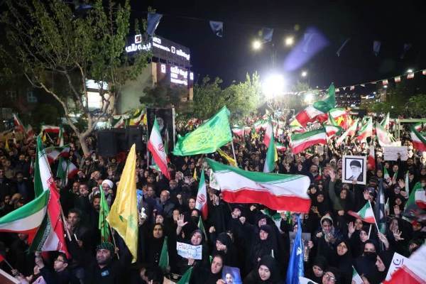 تصاویر/برگزاری چهلمین اجتماع مردمی شب‌های اقتدار در سمنان