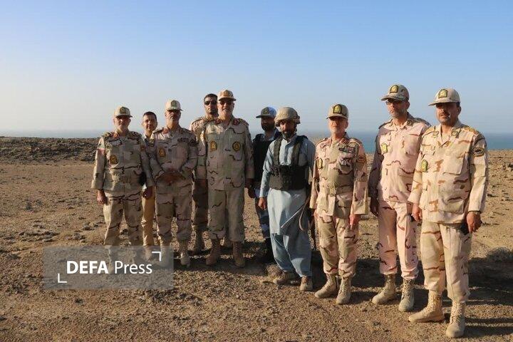 سردار جاویدان: مرزبانان در حقیقت مدافعان حریم و مرز و بوم این کشور هستند سردار جاویدان: مرزبانان در حقیقت مدافعان حریم و مرز و بوم این کشور هستند