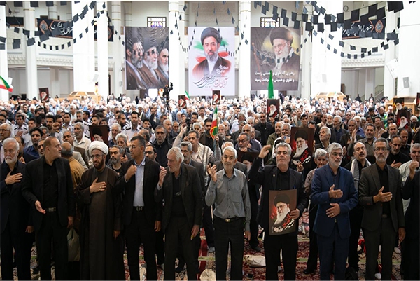 صحن حرم شاهچراغ (ع) مملو از عزاداران اربعین «رهبر شهید»