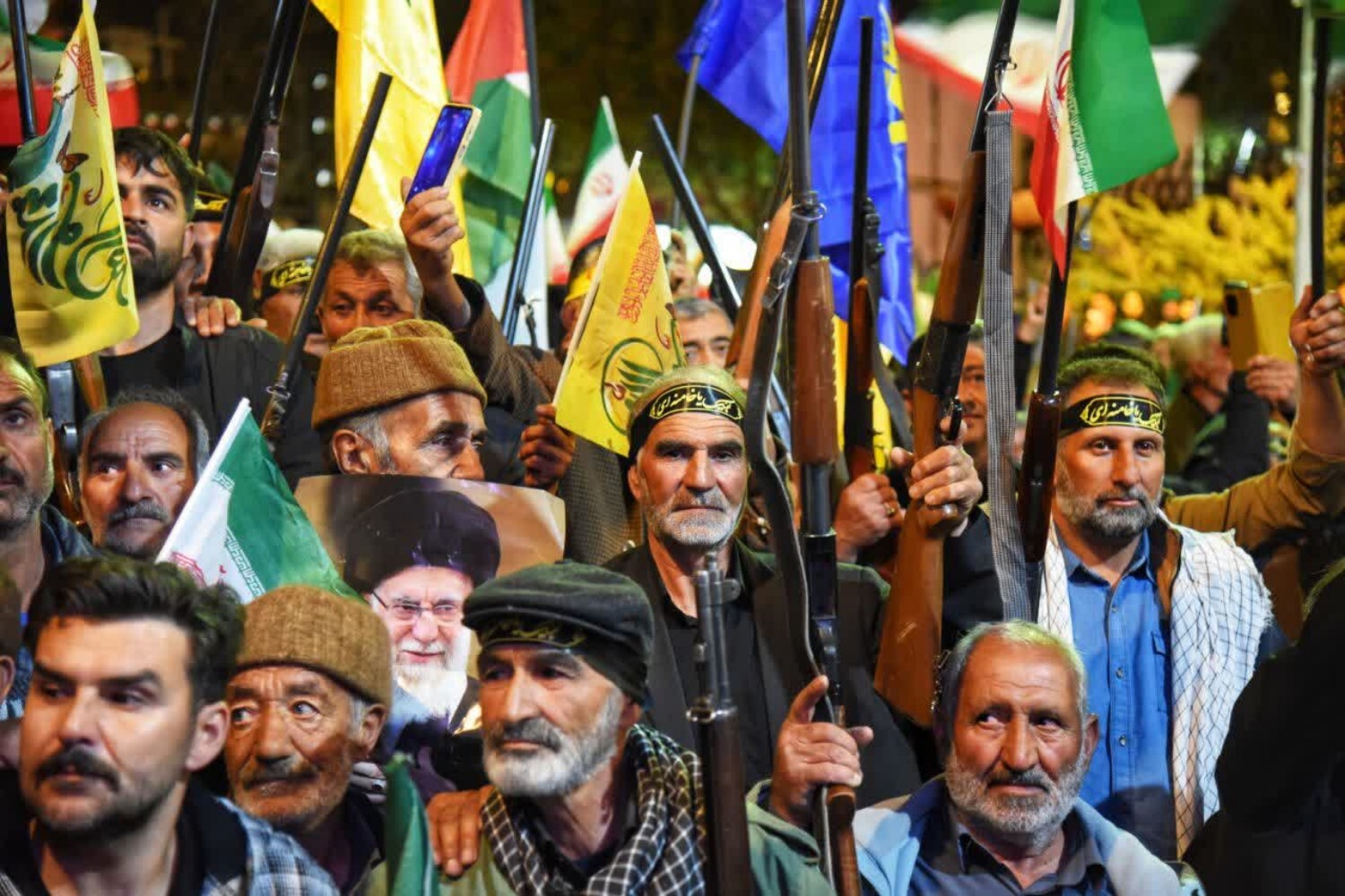 تصاویر/ جلوه‌ای از حضور عشایر جان فدای وطن در تجمعات میدانی خراسان شمالی