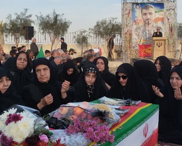 ادای احترام گروه جهادی «شکوه زندگی» قم به شهدای روستای کاج