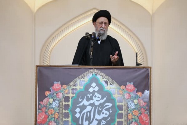 آیت الله نورمفیدی: جنگ تمام نشده است؛ ملت و قوای مسلح هوشیار باشند