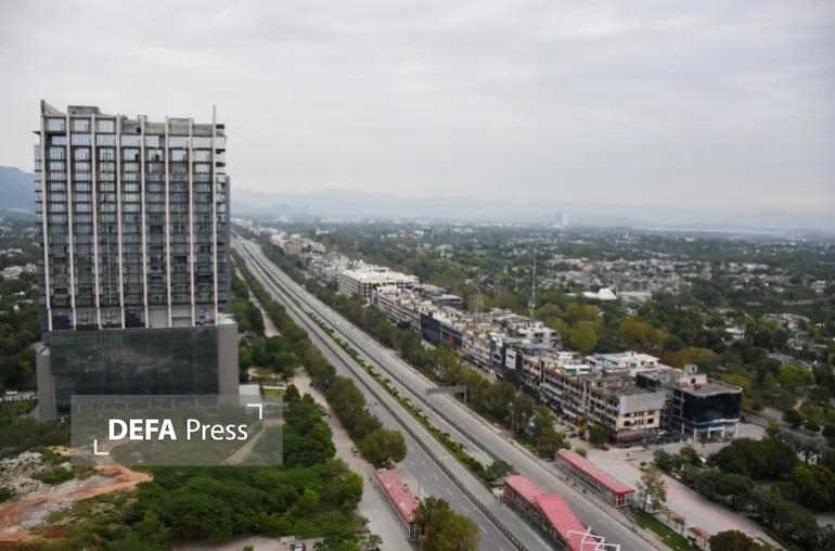 مذاکرات ایران و آمریکا در اسلامآباد/ عزیمت هیئت ایرانی برای ملاقات با شهباز شریف مذاکرات ایران و آمریکا در اسلامآباد/ عزیمت هیئت ایرانی برای ملاقات با شهباز شریف