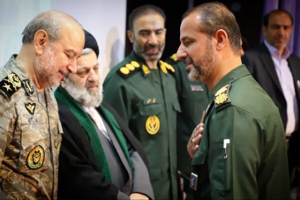 مدیرکل حفظ آثار و نشر ارزش‌های دفاع مقدس و مقاومت استان مرکزی منصوب شد+ تصاویر