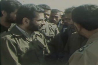 فیلم / شهید سید کمال خرازی با لباس سپاه در دوران دفاع مقدس