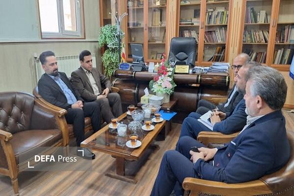 مقاومت و ایثار کارگران و کارفرمایان لرستان در عرصه اقتصادی مقاومت و ایثار کارگران و کارفرمایان لرستان در عرصه اقتصادی