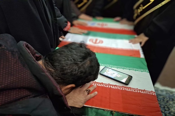 فیلم /مراسم وداع با شهدای جنگ رمضان در کرمانشاه