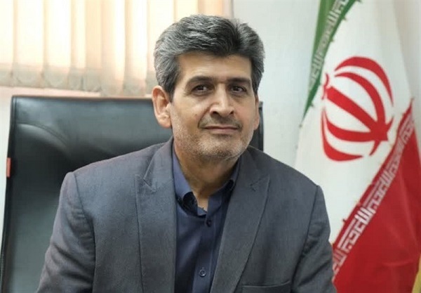 ایزدی: هنرمندان استان مرکزی ۳۰۰۰ اثر هنری در مسیر همبستگی ملی تولید کردند