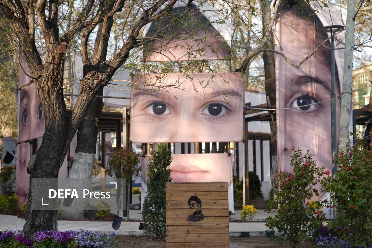 پروژه چیدمان «چشمان میناب» در میدان تجریش پروژه چیدمان «چشمان میناب» در میدان تجریش