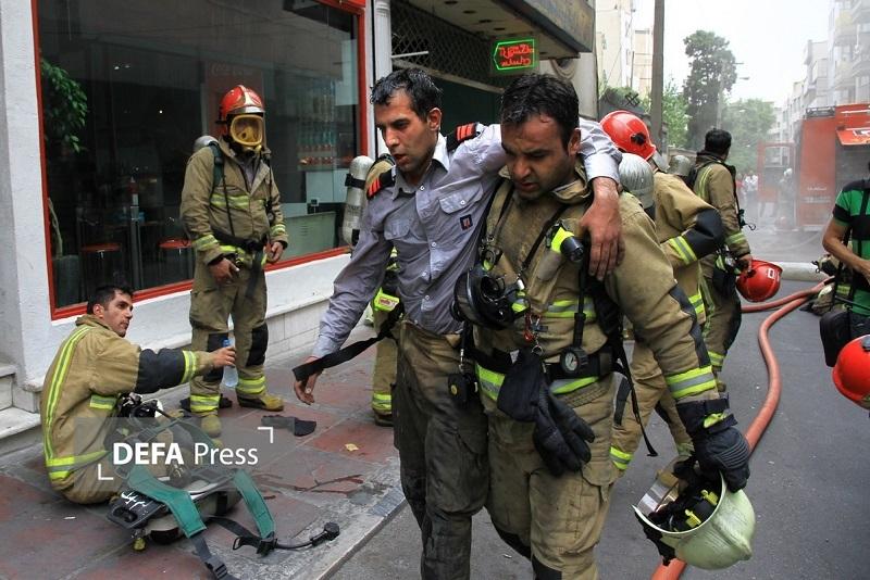 نجات ۴۰۰ شهروند از زیر آوار در ایام جنگ تحمیلی سوم نجات ۴۰۰ شهروند از زیر آوار در ایام جنگ تحمیلی سوم