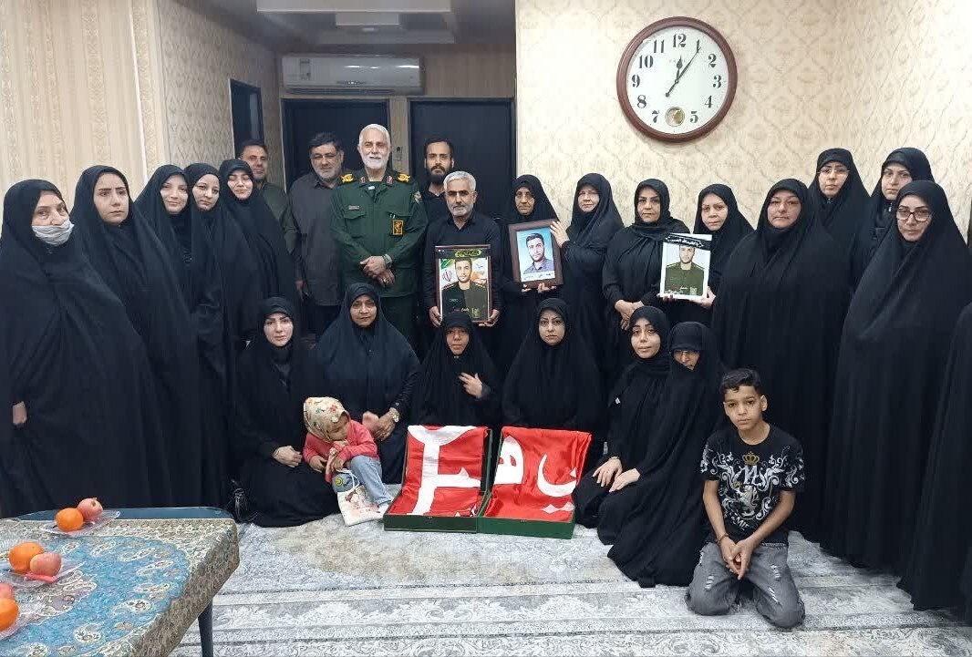 فیلم/ دیدار با خانواده شهید درویشی در اهواز