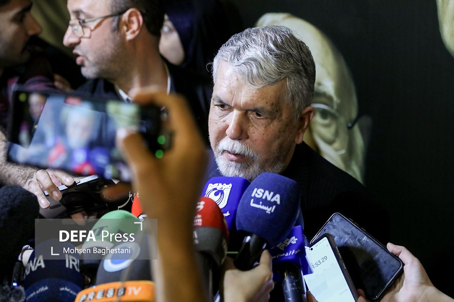 صالحی: رهبر حکیم انقلاب، گنجینهای عظیم از دیدگاههای فرهنگی را به یادگار گذاشتهاند صالحی: رهبر حکیم انقلاب، گنجینهای عظیم از دیدگاههای فرهنگی را به یادگار گذاشتهاند