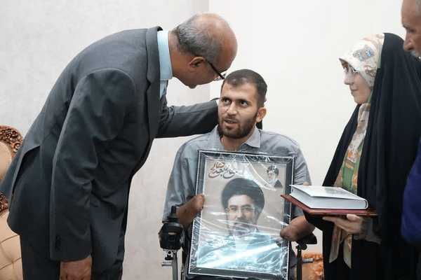 استاندار کرمانشاه: تصویر جانبازِ «حسین محمدی»، لرزه بر اندام استکبار انداخت