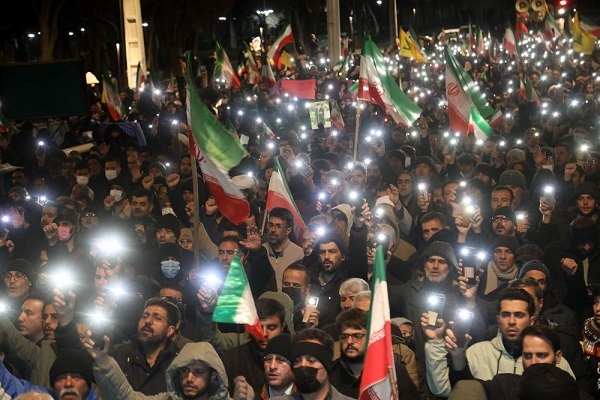 فیلم/ حضور پرشور مردم شهرکرد در قرار‌های شبانه