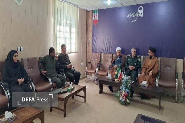 دیدار مدیرکل حفظ آثار دفاع مقدس کهگیلویه و بویراحمد با امام جمعه شهرستان دنا دیدار مدیرکل حفظ آثار دفاع مقدس کهگیلویه و بویراحمد با امام جمعه شهرستان دنا