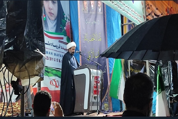 مکتب امام صادق (ع) الگویی برای مقابله با طاغوت است