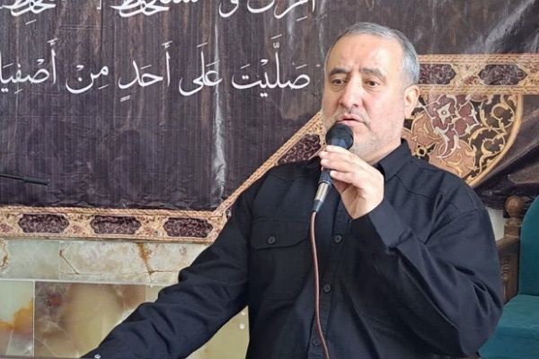 پیوند عاطفی و اعتقادی مردم با ائمه اطهار (ع)، سرمایه‌ای بزرگ برای جامعه است