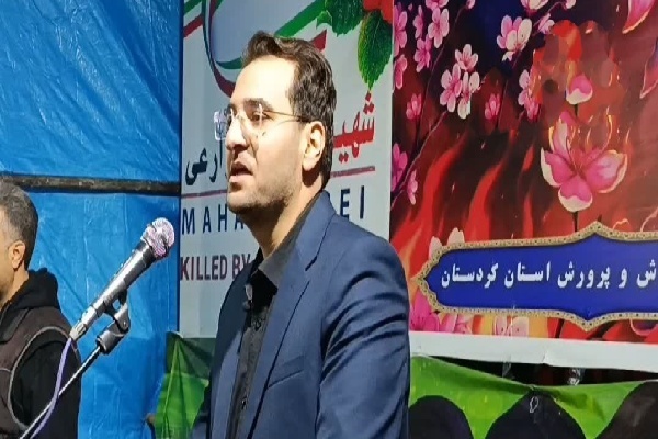 فعال سیاسی کردستان: حضور مردم معادلات دیپلماسی را تغییر می‌دهد