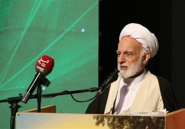 آیت‌الله دری‌نجف‌آبادی: فرهنگ ایثار و مقاومت الهام‌بخش ملت‌های آزاده در مسیر دفاع از حق است