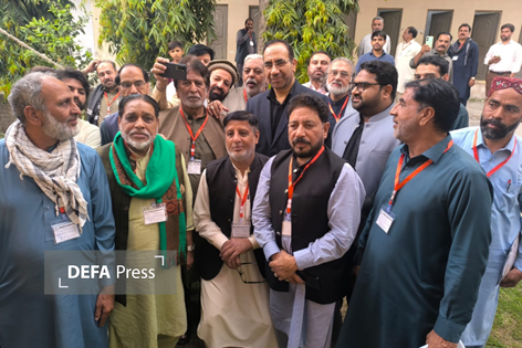 ایمان، وحدت و مقاومت سه عنصر اصلی قدرت امت اسلامی در برابر دشمنان است ایمان، وحدت و مقاومت سه عنصر اصلی قدرت امت اسلامی در برابر دشمنان است