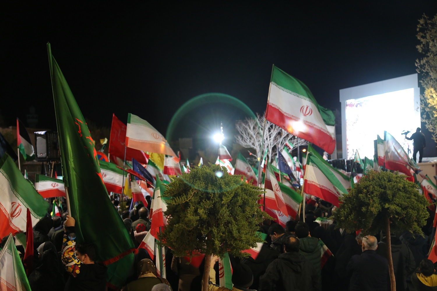 تصاویر/ نوای حیدر حیدر مردم اراک در شب چهل و ششم هم طنین انداز شد