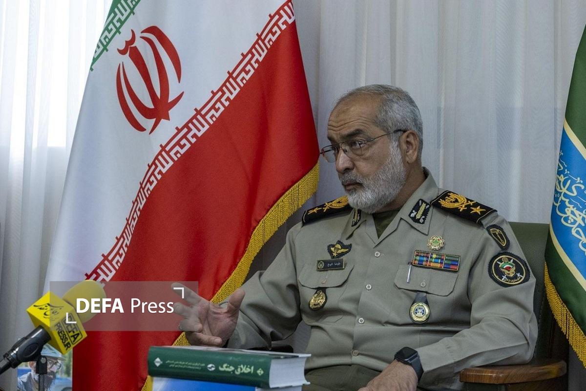 امیر شیخ: ارتش با درس آموختههای جنگ تحمیلی ۱۲ روزه معادلات قدرت جهانی را جابجا کرد/ دفاع مردمپایه ثمره تجربه دفاع مقدس دوم است امیر شیخ: ارتش با درس آموختههای جنگ تحمیلی ۱۲ روزه معادلات قدرت جهانی را جابجا کرد/ دفاع مردمپایه ثمره تجربه دفاع مقدس دوم است