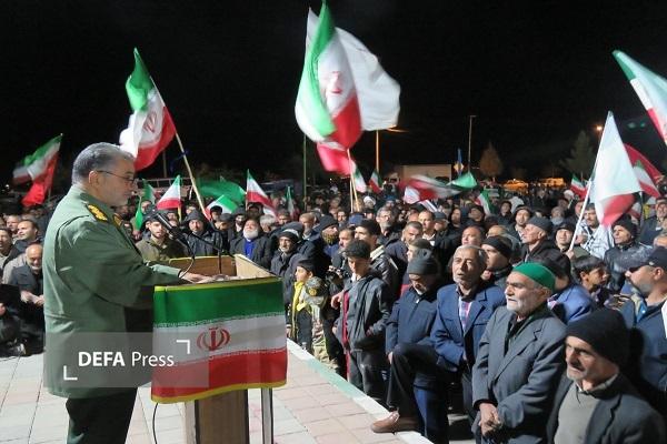 سرهنگ جوان: در تاریخ انقلاب اسلامی حضور میدانی مردم معادلات جهانی را برهم زده است