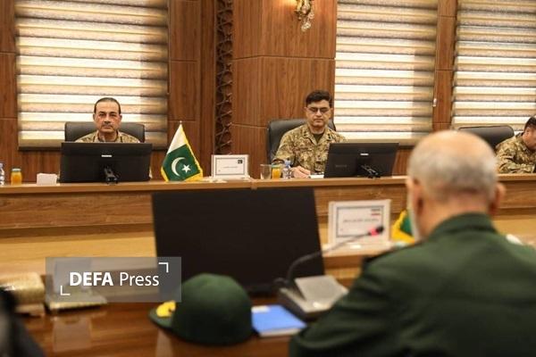 دیدار فرمانده ارتش پاکستان با فرمانده قرارگاه مرکزی حضرت خاتم الانبیاء (ص)