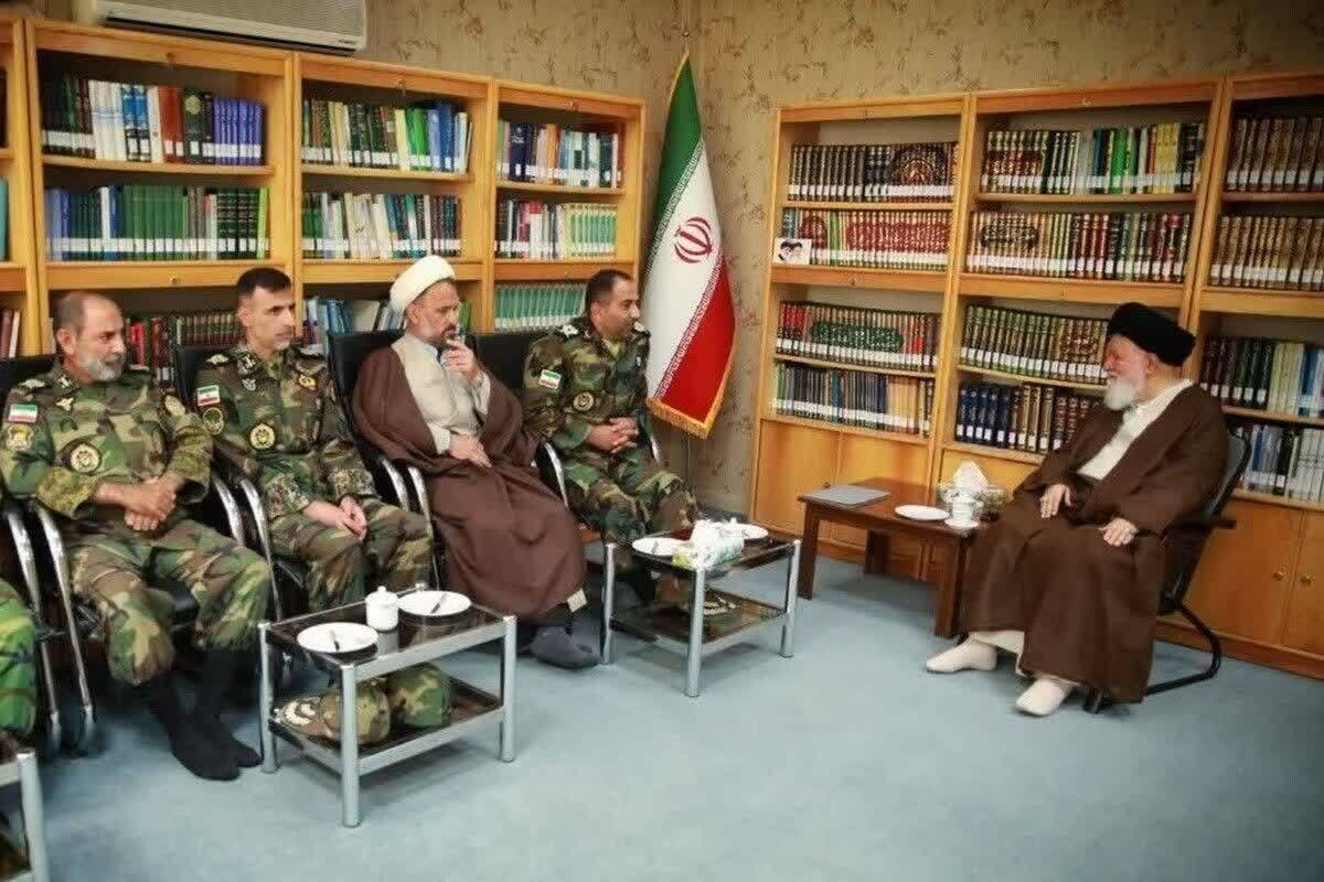 آیت‌الله علم‌الهدی: اقتدار ارتش عامل استیصال دشمن است