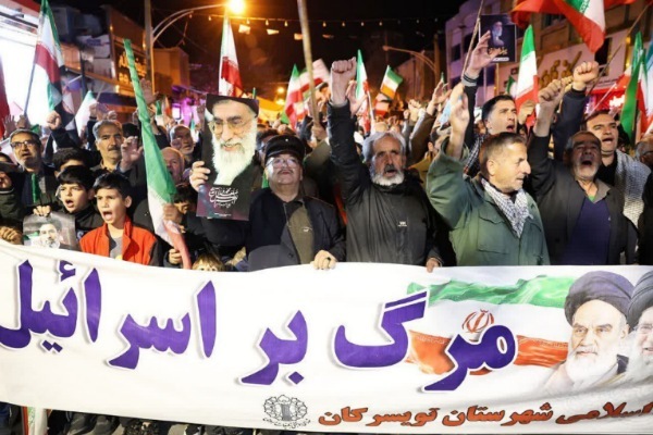 تصاویر/ تجمع انقلابی مردم تویسرکان