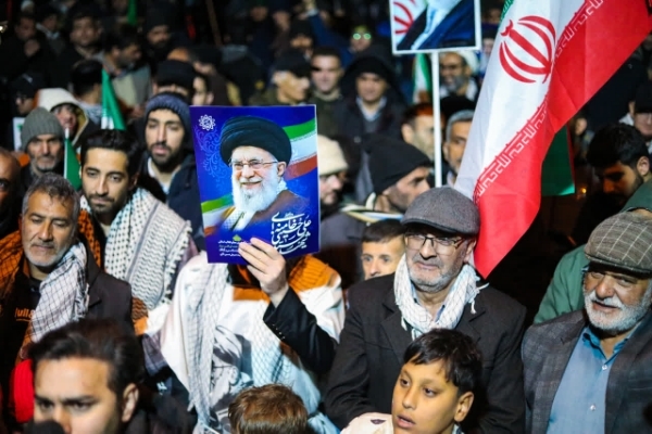 فیلم/ تداوم قرار شبانه در حسینیه ایران اسلامی