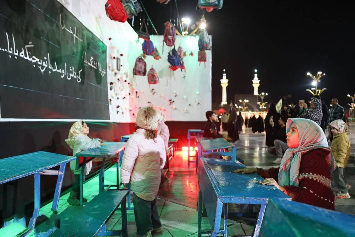 تجربه زنده از روایت شهادت دانش‌آموزان میناب که حقیقت را به چشم زائر رضوی می‌آورد