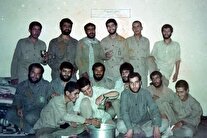 تصویری خاطره انگیر از جمعی از رزمندگان اراکی در دوران دفاع مقدس