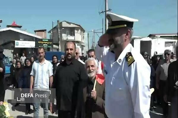 استقبال باشکوه از بازمانده قهرمان ناوشکن دنا در ساری+ فیلم