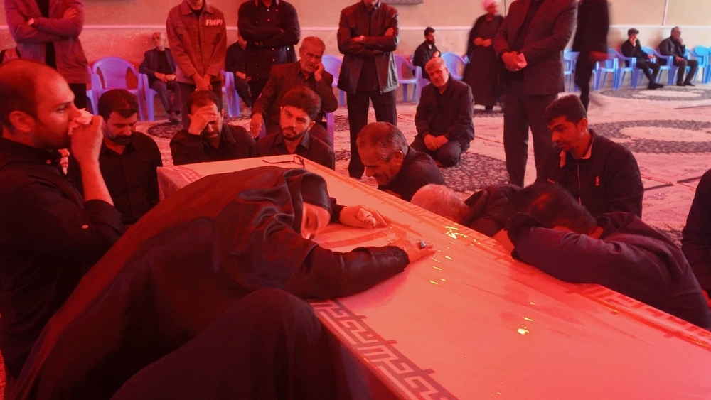 تصاویر/ وداع با پیکر مطهر مسافران بهشت