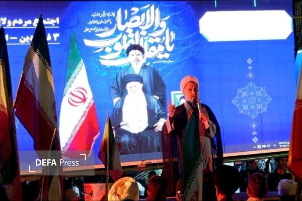 صبر و بصیرت رمز شکست بن بست‌های دشمن است