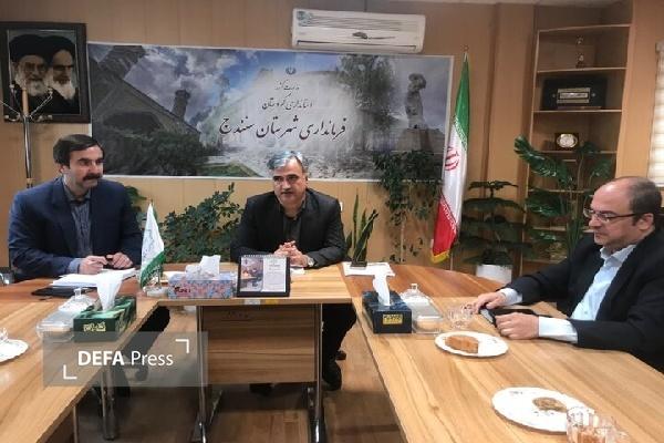 فرماندار سنندج: بازسازی واحد‌های آسیب‌دیده با جدیت و سرعت بیشتری دنبال شود