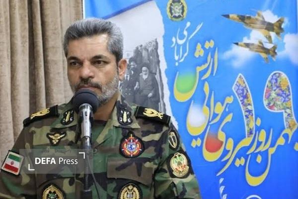 دیدار مدیرکل حفظ آثار و نشر ارزش‌های دفاع مقدس خراسان جنوبی با فرمانده ارشد آجا در استان