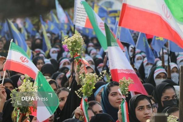 اجتماع دختران جان فدای ایران در اراک+ تصاویر