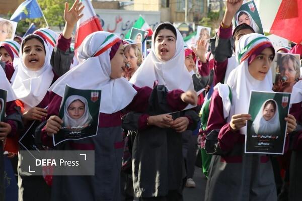 اجتماع دختران جان فدای ایران در اراک+ تصاویر