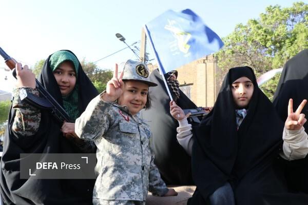 اجتماع دختران جان فدای ایران در اراک+ تصاویر