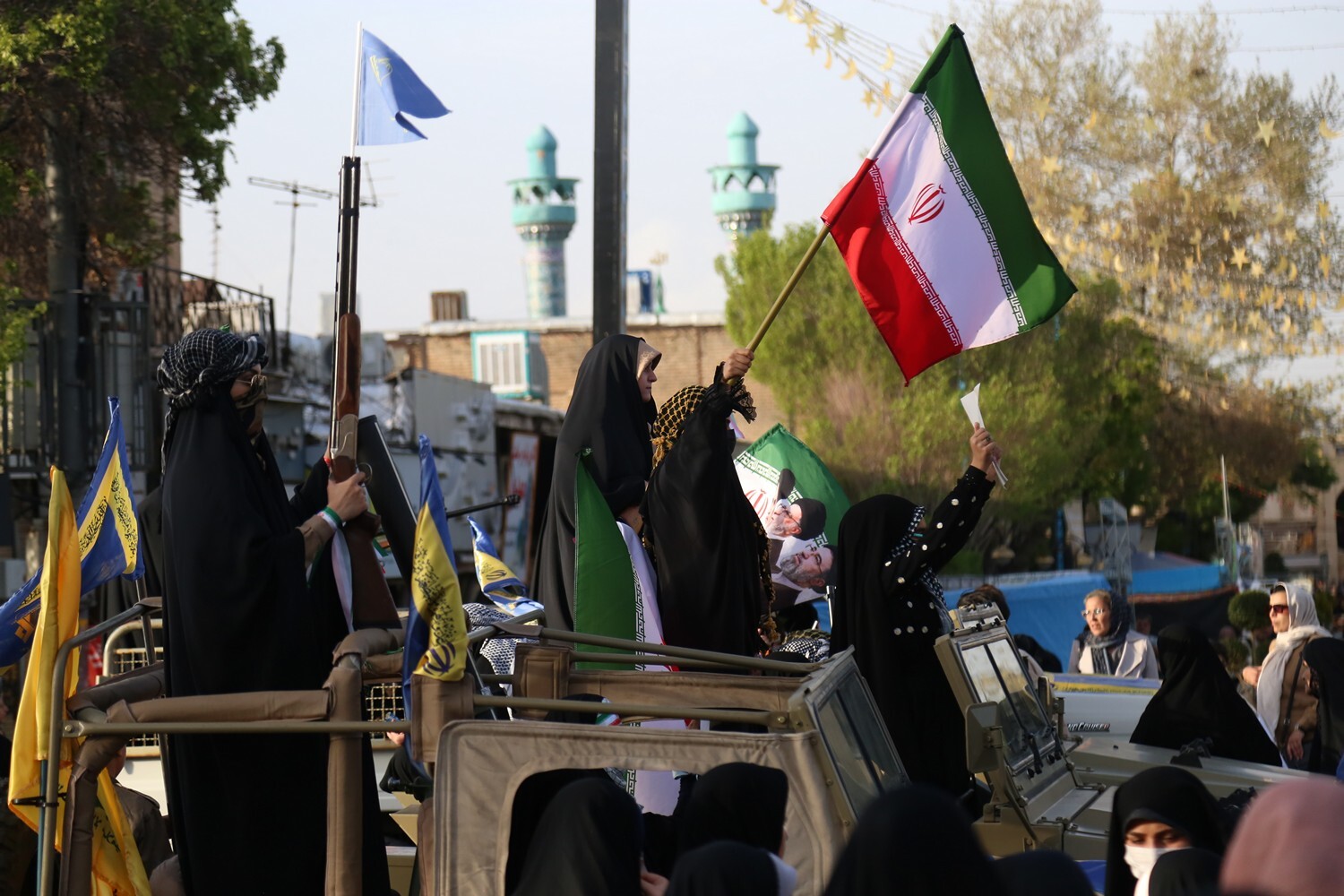 تصاویر/ اجتماع دختران جان فدا در اراک