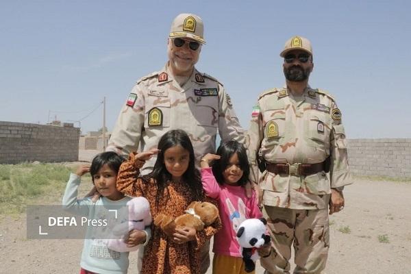 تمام قد به احترام دختران مرزنشین